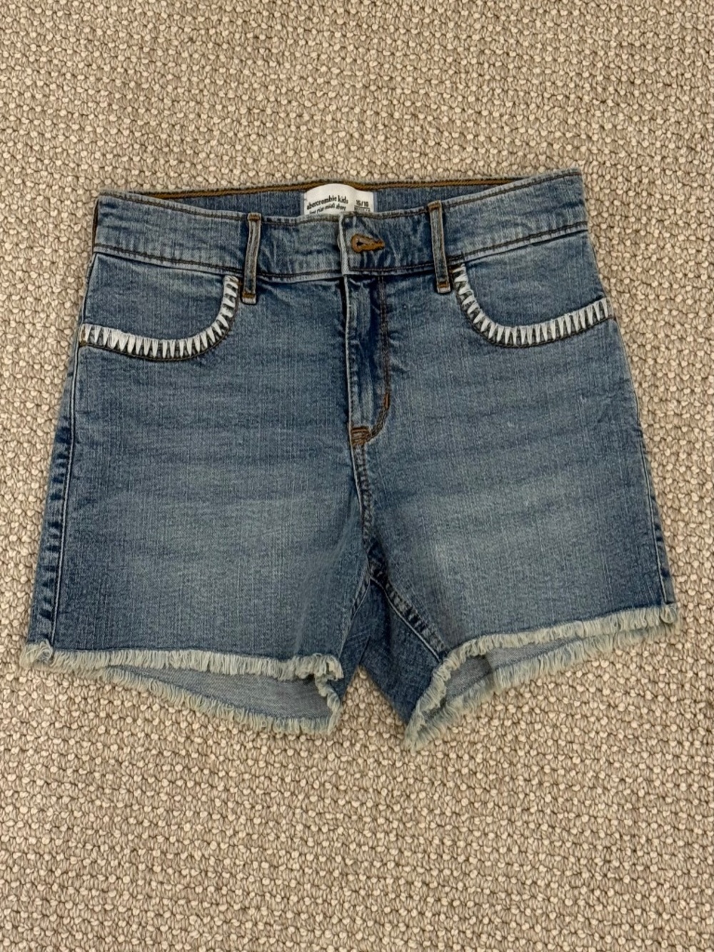 Abercrombie and Fitch kids low rise midi shorts